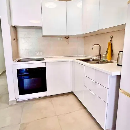 Fantastic View 1 Bed Лос Кристианос